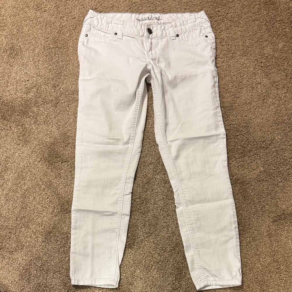 Women’s Maurice’s low rise cropped white Denim Jeans Sz 5/6 Y2K